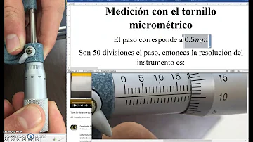 ¿Qué función cumple el tornillo macrométrico?