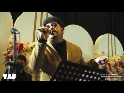 Cantik - Kahitna ( Live Cover by TAF Entertainment at The Ritz Carlton, Jakarta )