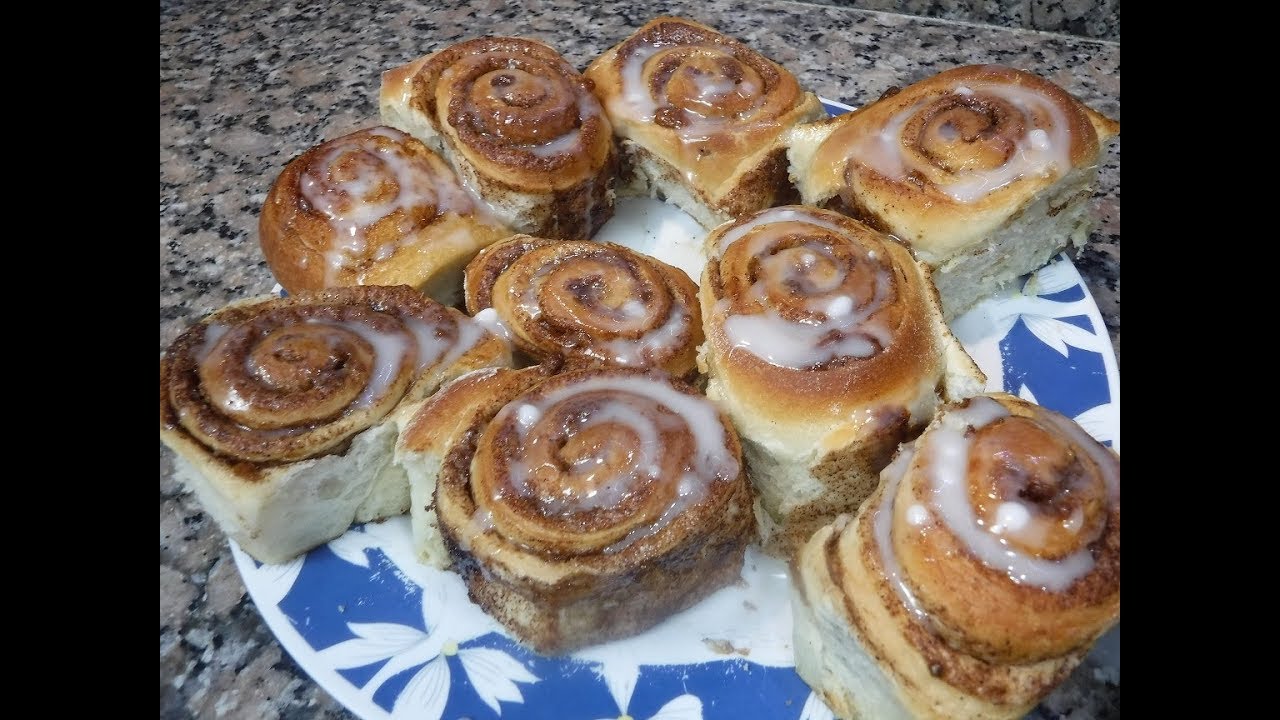 ROLLITOS DE CANELA: Masa en Maquina de Pan