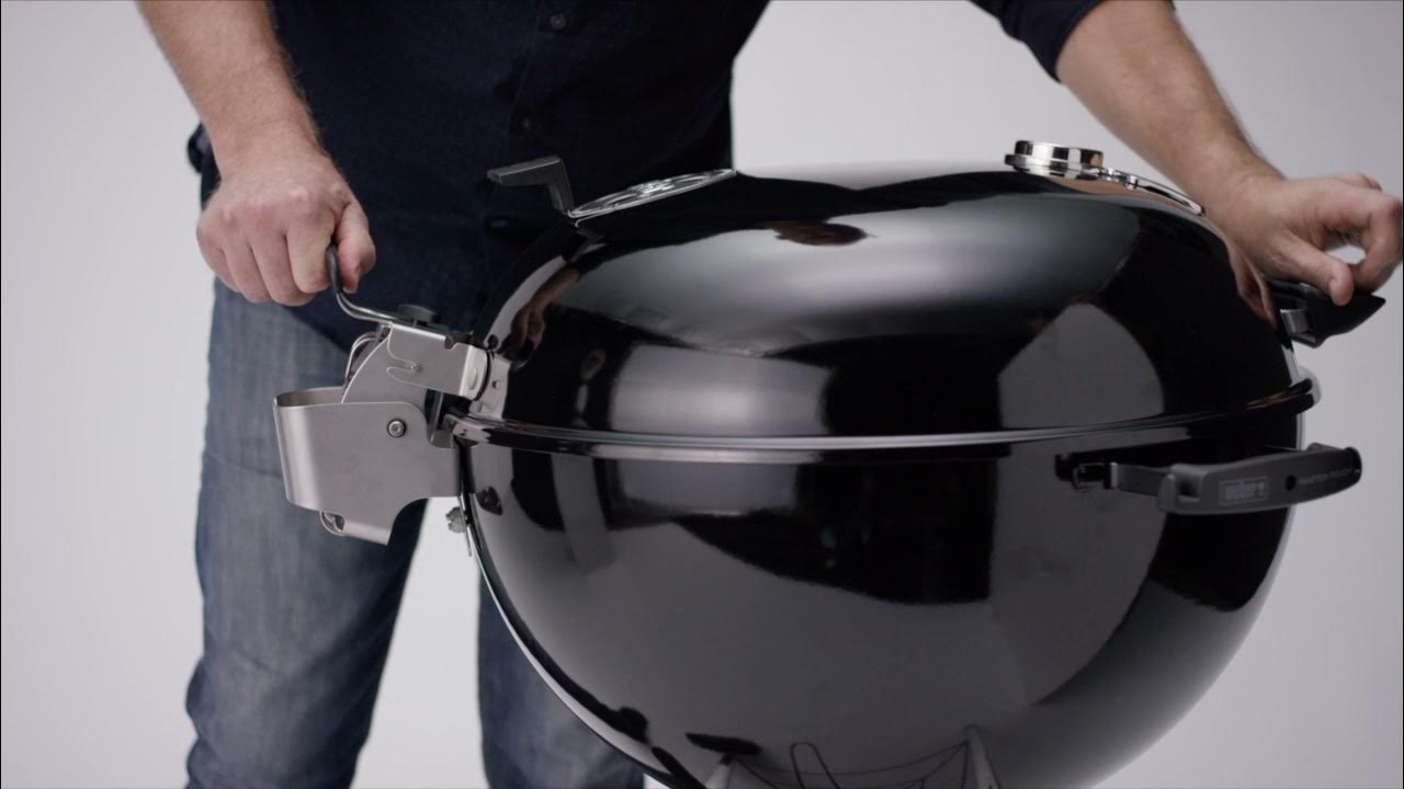 Weber touch 57. Weber master touch gbs premium e 5770. гриль вебер мастер тач. weber kettle lid hinge. держатель для крышки гриля weber.
