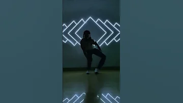 Dhoom Again On Public Demand Hrithikroshan Hrx Shiamakdavar Dhoom2 Dance Dancevideo Artist 
