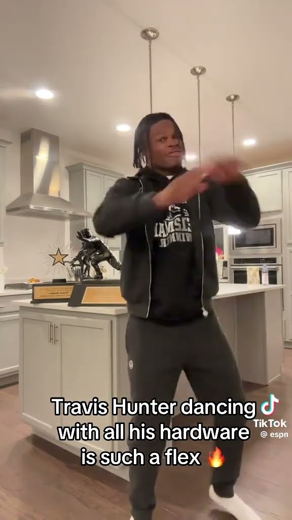 Dancing with all his hardware #hoodnews #travishunter #heisman #football #tiktok #viralvideo #dance