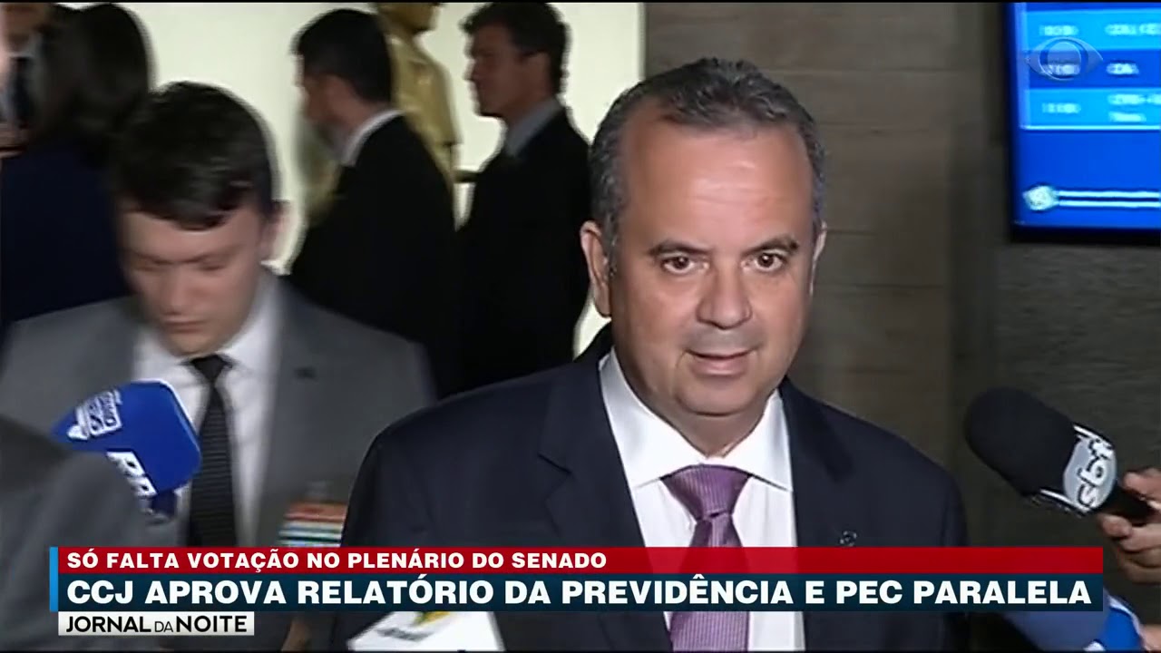 A CCJ aprovou o relatório da Previdência e A PEC paralela cafe com jornal acabou