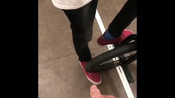 EPISODE ONE: HOW TO BMX FLATLAND / LEARN TO FRONT PEG BALANCE