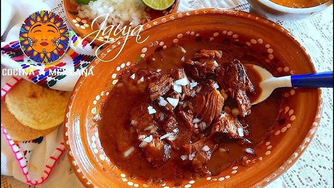 Birria y Tacos de Birria - YouTube