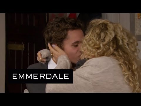 Emmerdale - David Nearly Catches Maya and Jacob Kissing