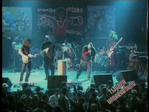 "AZTLAN UNDERGROUND" TOKANDO EN VIVO EN EL FORO IN...