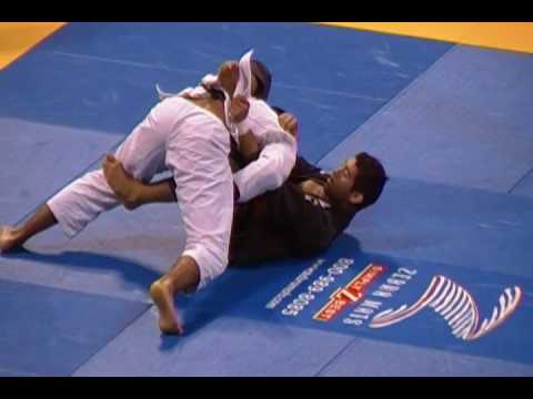 Bernardo Faria Deep Half-Guard sweep