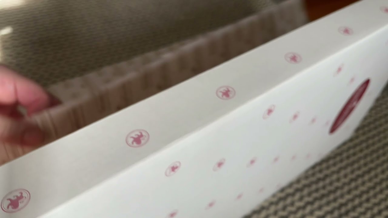 A VERY SPECIAL ASHTON DRAKE DOLL !!!!