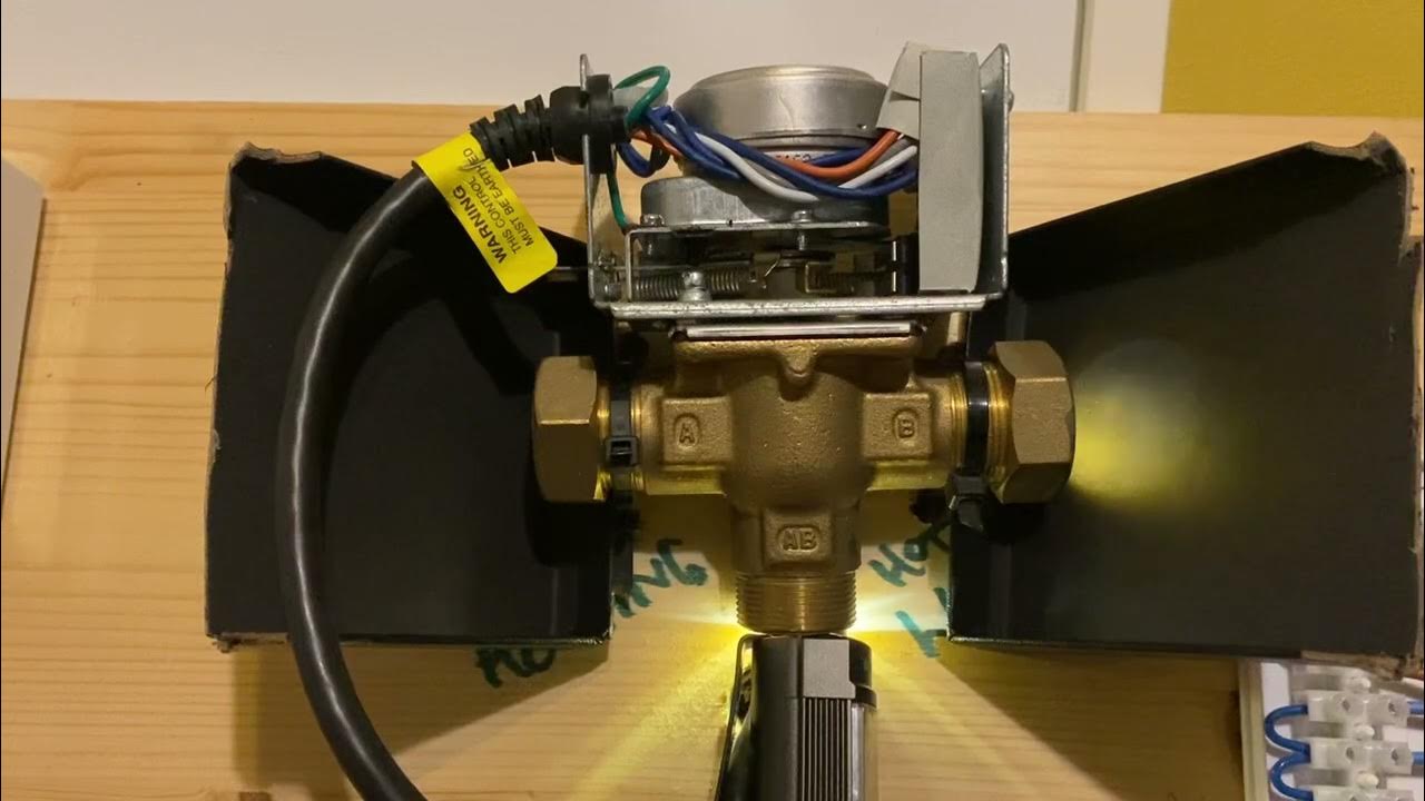 What is a 3 port valve (mid position valve) why do radiators come on