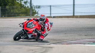 2021 Ducati Superleggera V4 | Hot Lap