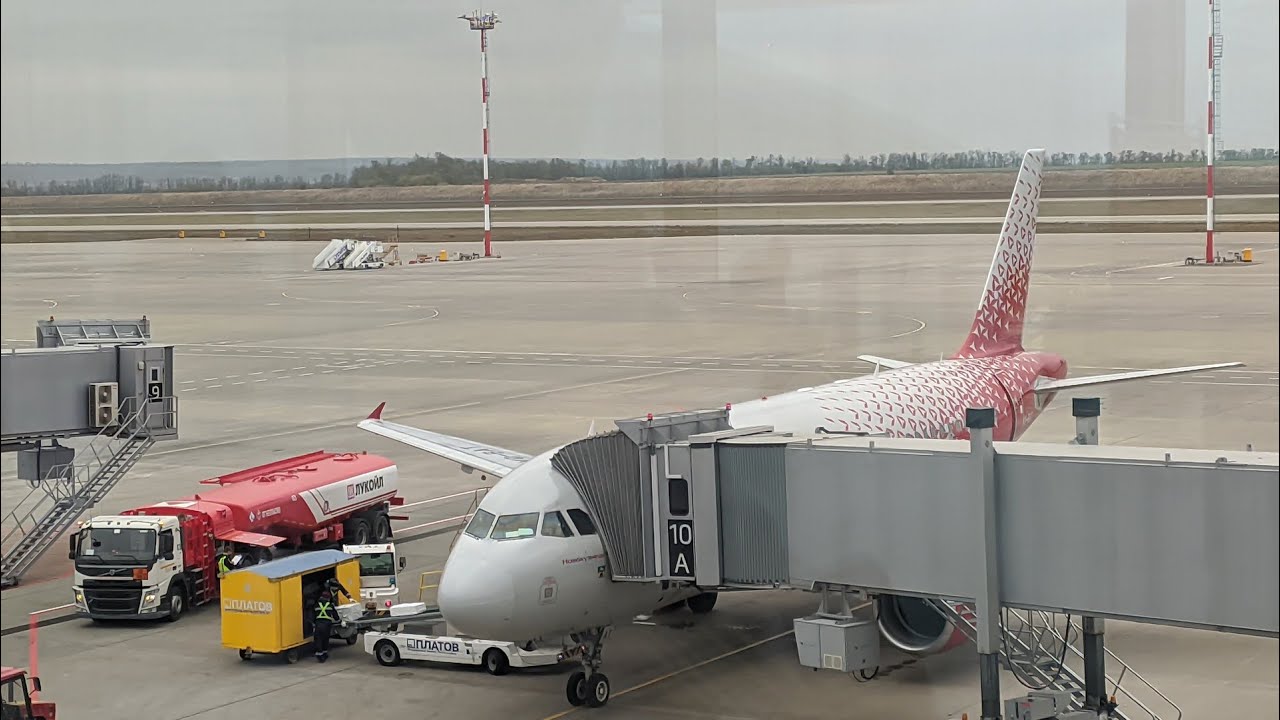 Flight SU-6372 Rostov-on-Don (ROV) - Saint-Petersburg (LED) 13.10.2021.