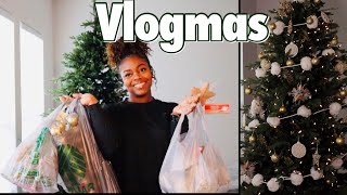 VLOGMAS DAY 12: DECORATING MY CHRISTMAS TREE WITH ONLY DOLLAR TREE ITEMS