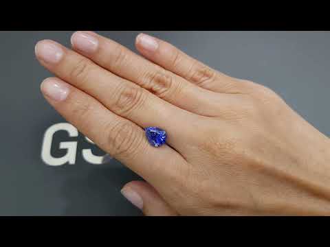 Electric blue sapphire 3.57 carats in pear shape, Sri Lanka Video  № 1