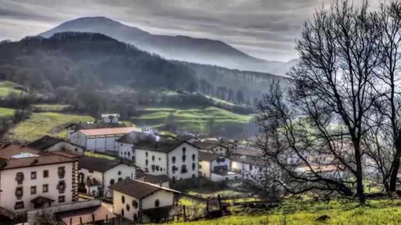 Navarra  144  AMAIUR  valle de Baztan