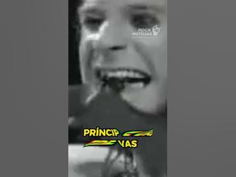 ozzy osbourne com morcego no palco