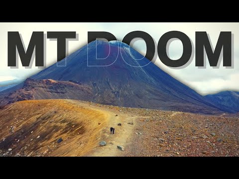 滅びの山/Mount Doom 英語一枚 フルアート)滅びの山の火/Fires of Mount Doom《英語》【LTR】
