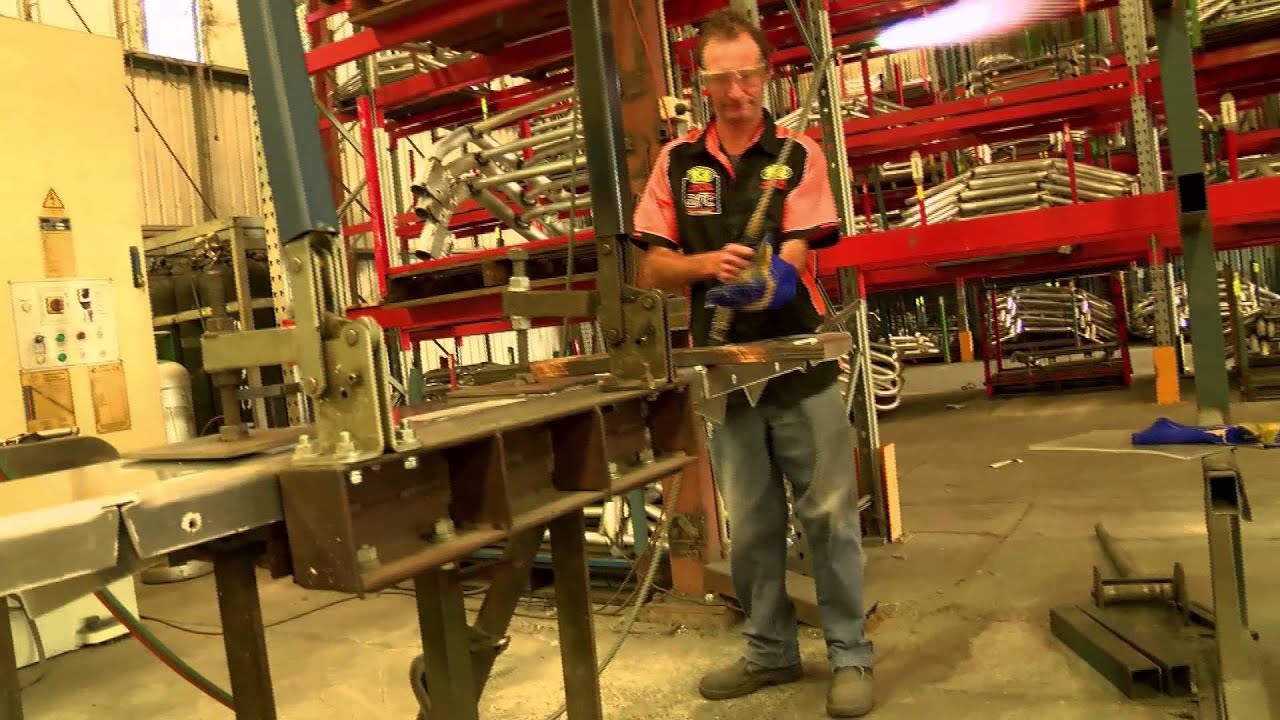 ECB Building the World's Best Alloy Bullbars - 1080p