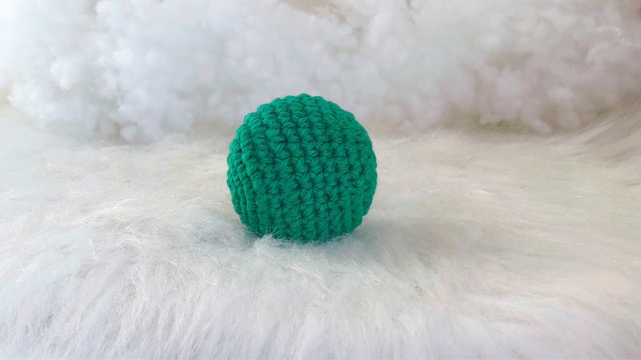 How to Make Easy Amigurumi Ball For Beginners - YouTube