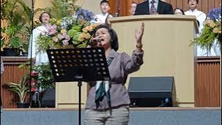 Yesus Layak Dijunjung Tinggi - Tiada Nama Lain