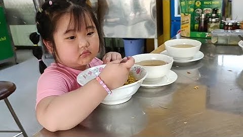 ăn hủ tiếu mực và hủ tiếu Nam vang cực ngon ở biên hòa