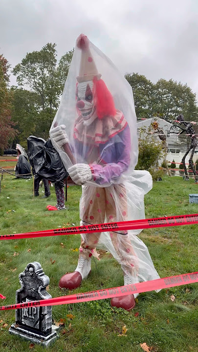 Carnival Carl IN A STORM #animatronics #halloween #storm #rain #wind #clown #decor #scary #shorts