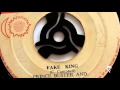 Miniature de la vidéo de la chanson Fake King (1962 Single Version)