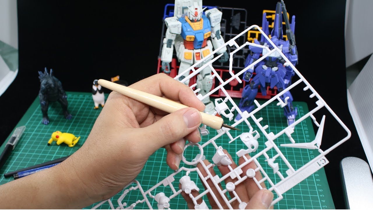 Gundam Meisters: Gunpla Tutorial: Panel Lining