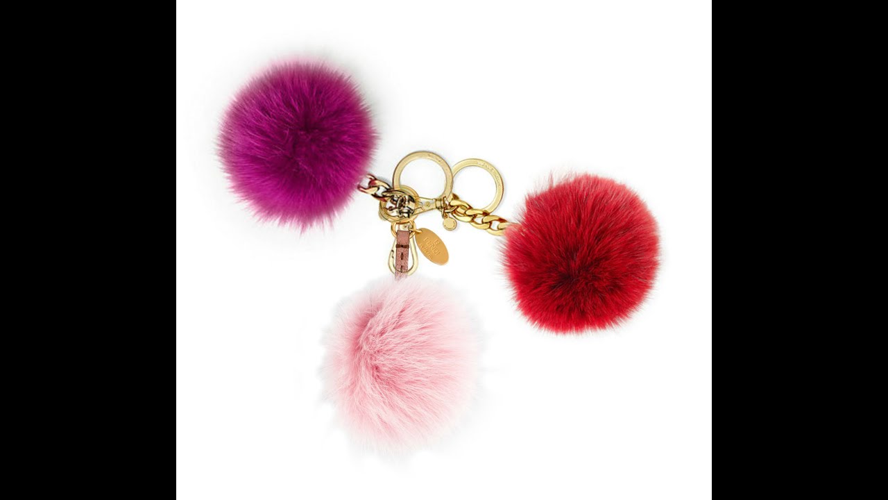 DIY Gifts: How To Make A Faux Fur Pom Pom Keychain