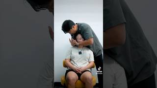 HUGE NECK CRACK😱    #chiropractic #asmr #shorts #trending