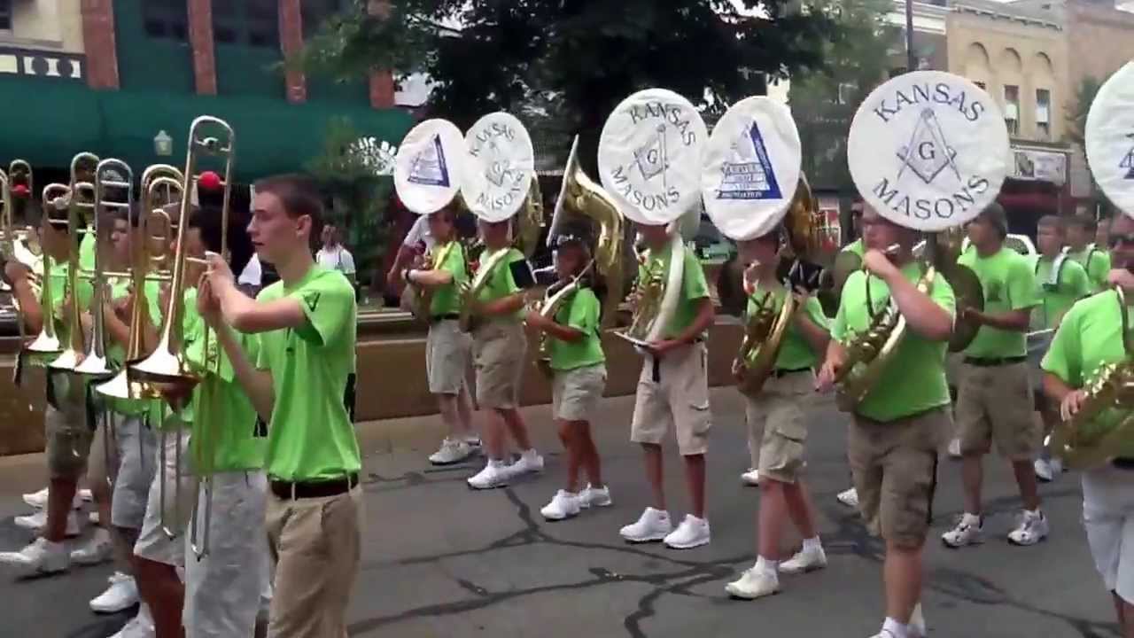 2013 Kansas Masonic Marching Band, Parade Marching YouTube