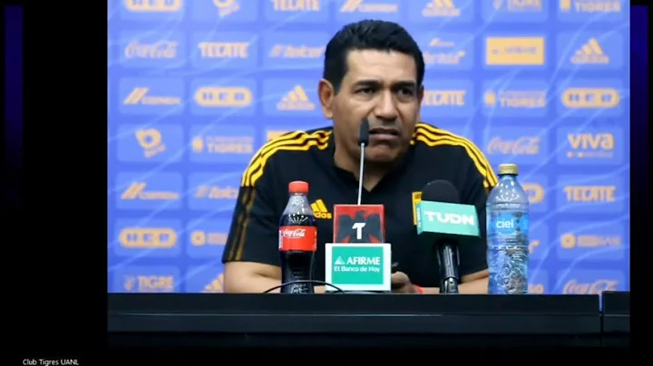 lvaro GalindoAxuiliar tcnico de Tigres Tigres 0-1 ...