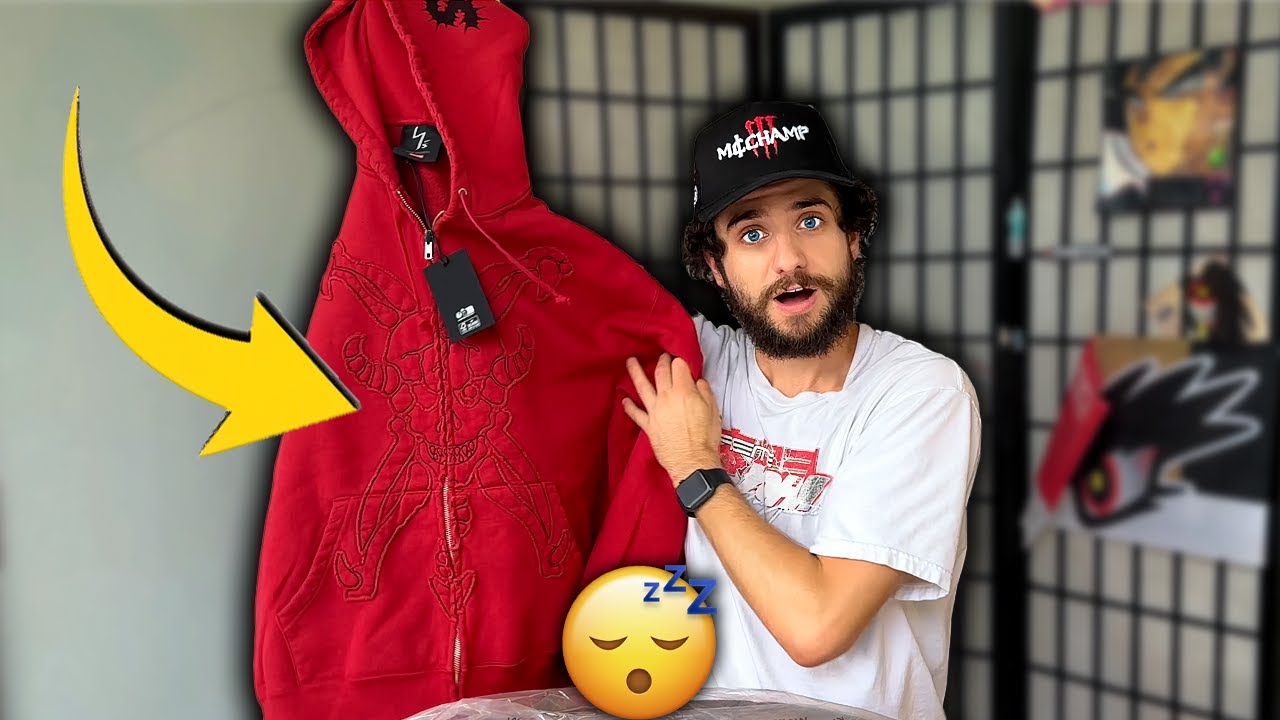 Все СПЕЛИ на этой толстовке Fire Supreme!