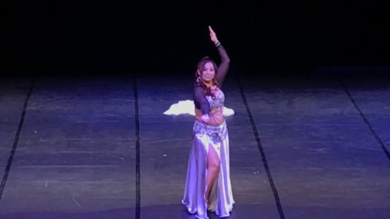 Caroline Ferreira - Solo Dança do Ventre (Leguetek) Mostra de Dança 2023