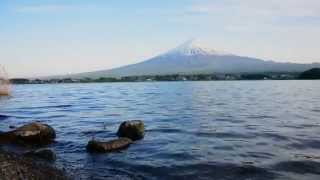 Miniatura de vídeo de "Solemn Fuji Kiirtan 2014 - 荘厳な富士山キールタン"