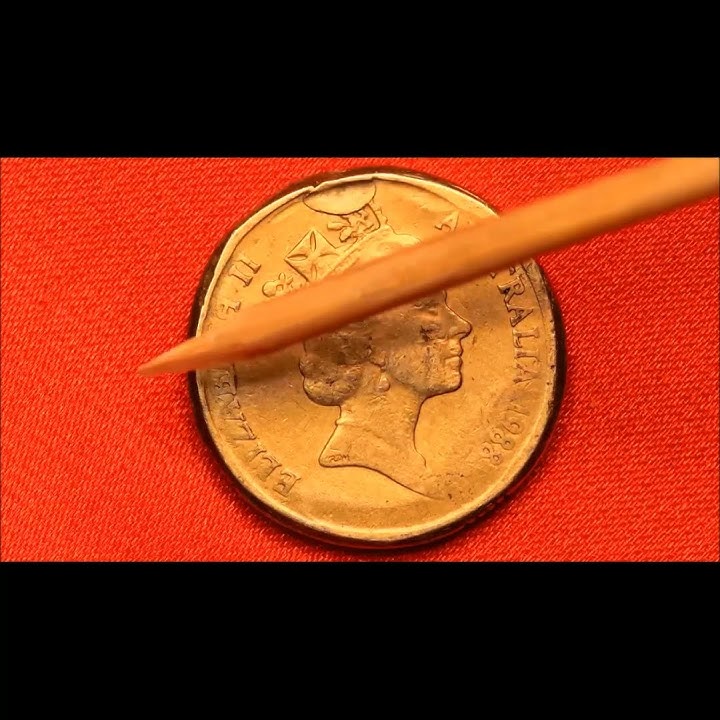 Rare Error $2 1988 HH Elder * Cold Shut - Metal Retained * Australian 2 Dollar Error Coin