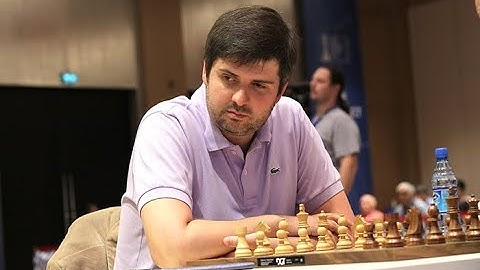 GM Peter Svidler makes a horrific blunder !! I Sergey Karjakin vs Peter Svidler I Shaurya Sawlani