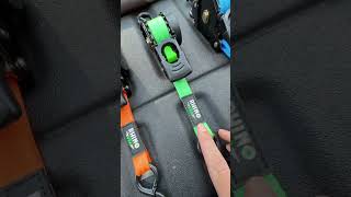 What dad wouldn’t want a set of these retractable ratchet straps #ratchetstraps