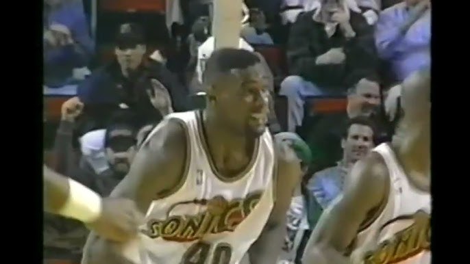 Shawn Kemp dunk vs Lakers, 1994 