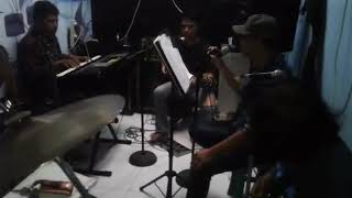 Dini - Koes Plus Hardbeat ( Evergreen 2018 Cover )