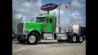 2023 Peterbilt 389 Daycab