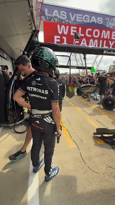 Kimi Antonelli's F1 Pit Stop Practice! 🤯 Fast Hands! #f1