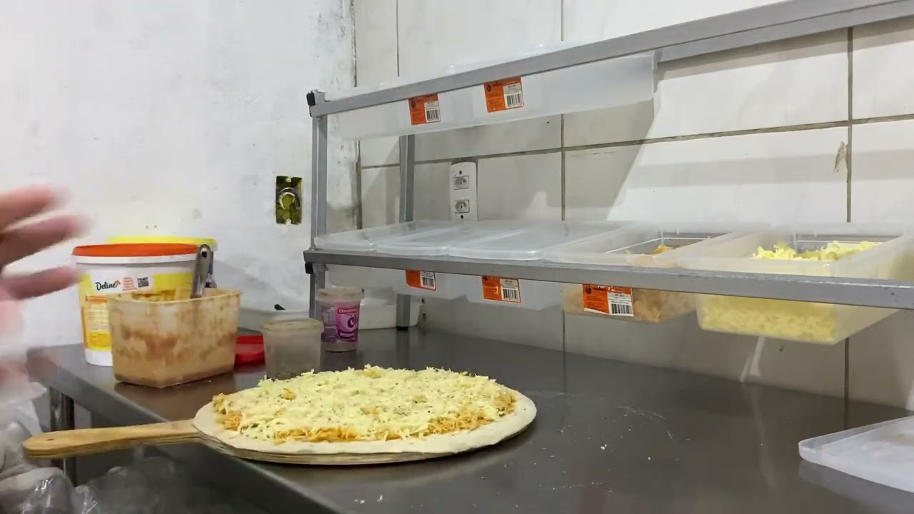 Noite de trabalho com o forno de esteira da Gran ceres GCE 38 modelo a gás