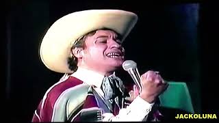 Juan gabriel Y con todo y mi tristeza