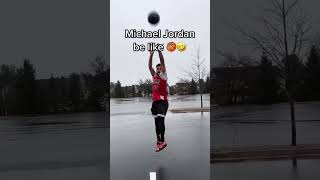 MICHAEL JORDAN BE LIKE 🏀🤣 #basketball #shorts
