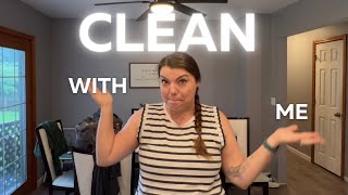 Clean with me while I talk about my finances 🫣