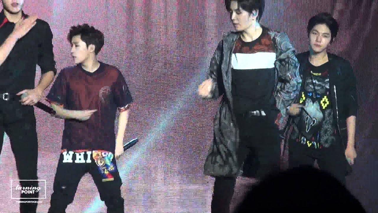 151113 IE in Singapore Moonlight 성규focus.