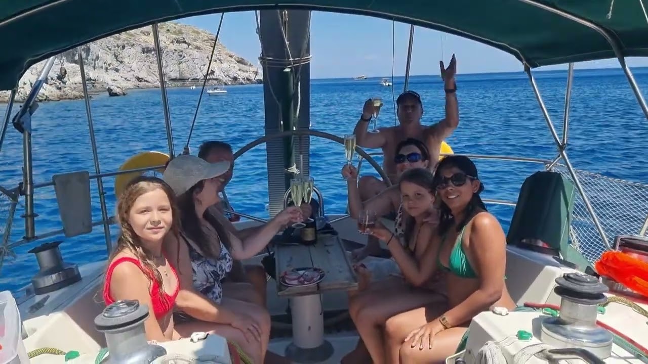 Joyful Sails with Edisa – Welcome 2026 on the Aegean