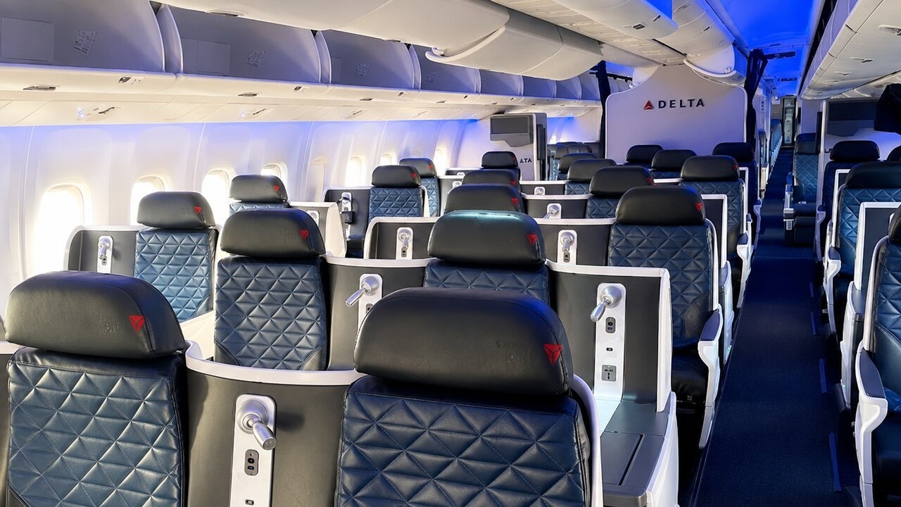 DELTA  AIR ビジネスクラスヒッドホ―ン Delta One Business Class Full-Flat Flight Review ✈️ Honolulu