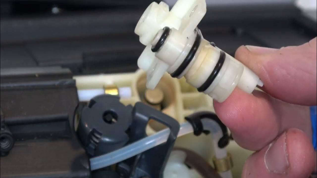 Delonghi Dinamica Coffee Machine, Not flushing and filling the drip tray YouTube